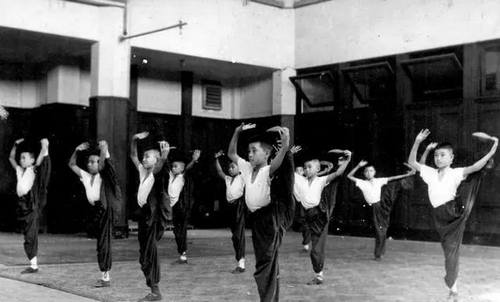 Waist and leg skill.