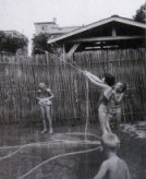 Dr. Noordhoff s children had fun with water in summer. (1963)